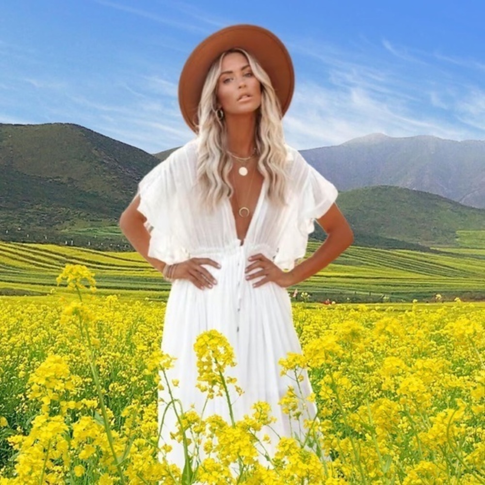 🌼Women's Solid Maxi Dress - Plunging Neckline, Pleated Design White One Size